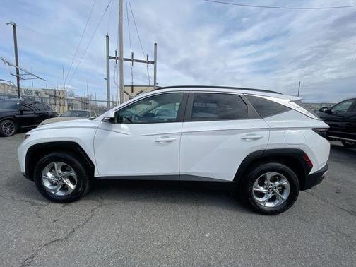 White Pearl 2023 Hyundai TUCSON SEL