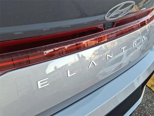 2026 Hyundai ELANTRA SEL