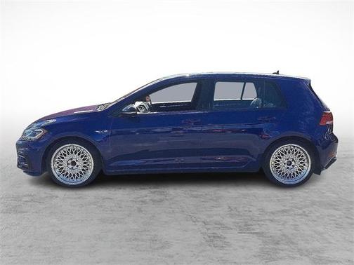 2018 Volkswagen Golf R 2.0T w/DCC & Navigation