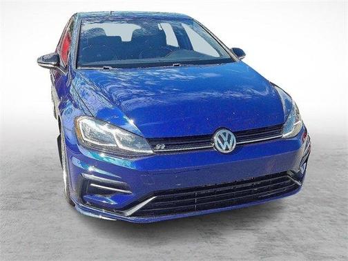 2018 Volkswagen Golf R 2.0T w/DCC & Navigation