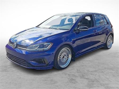 2018 Volkswagen Golf R 2.0T w/DCC & Navigation