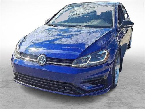 2018 Volkswagen Golf R 2.0T w/DCC & Navigation