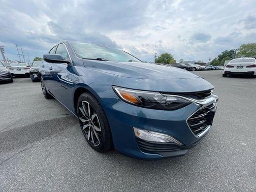 Lakeshore Blue 2024 Chevrolet Malibu RS