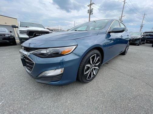 Lakeshore Blue 2024 Chevrolet Malibu RS