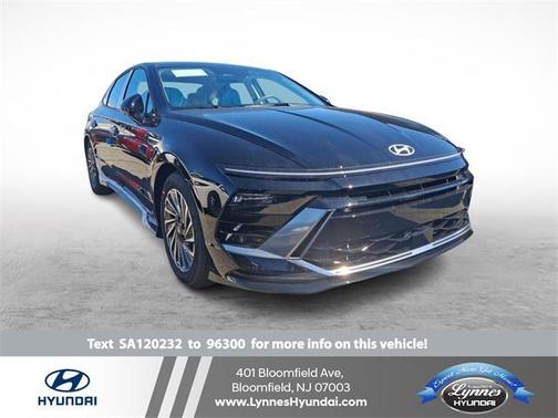 2025 Hyundai SONATA Hybrid SEL