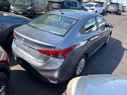 Urban Gray 2020 Hyundai Accent SE