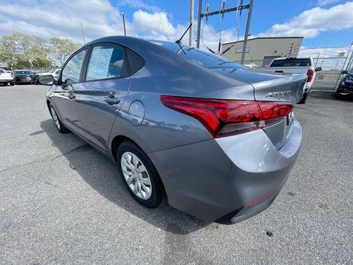 Urban Gray 2020 Hyundai Accent SE