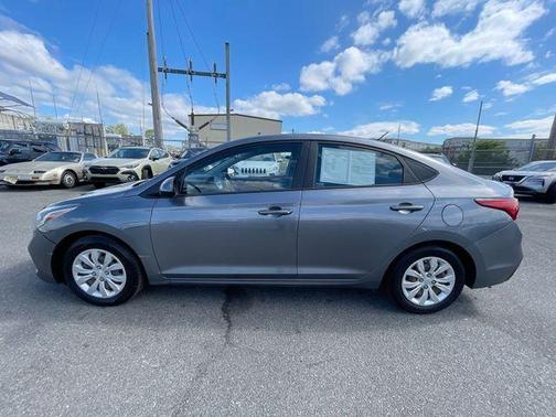 Urban Gray 2020 Hyundai Accent SE