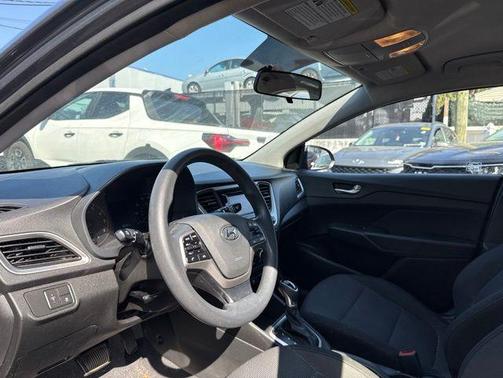 Urban Gray 2020 Hyundai Accent SE