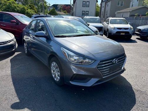 Urban Gray 2020 Hyundai Accent SE