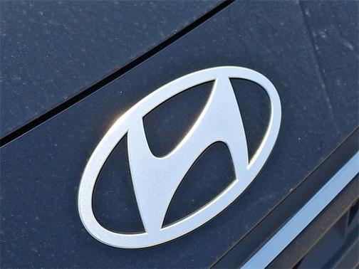 2025 Hyundai ELANTRA HEV SEL Sport