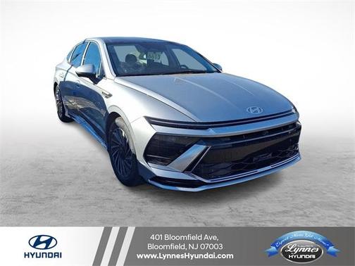 2025 Hyundai SONATA Hybrid Limited
