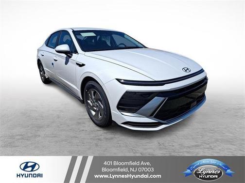 2025 Hyundai SONATA SE