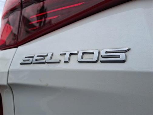 2023 Kia Seltos SX