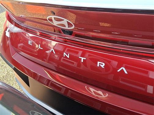 2026 Hyundai ELANTRA SEL