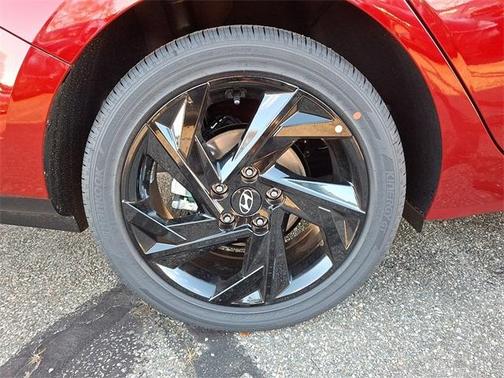 2026 Hyundai ELANTRA SEL