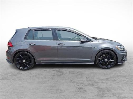 2018 Volkswagen Golf R 2.0T w/DCC & Navigation