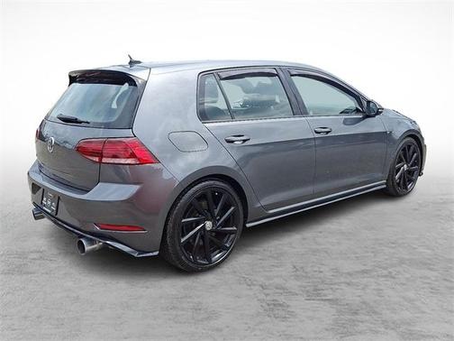 2018 Volkswagen Golf R 2.0T w/DCC & Navigation