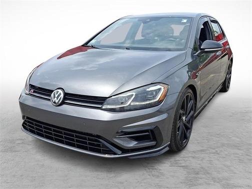 2018 Volkswagen Golf R 2.0T w/DCC & Navigation