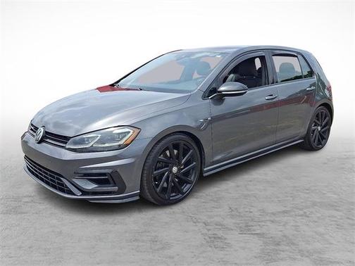 2018 Volkswagen Golf R 2.0T w/DCC & Navigation