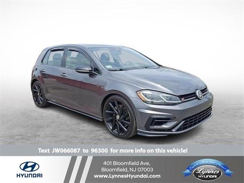 2018 Volkswagen Golf R 2.0T w/DCC & Navigation