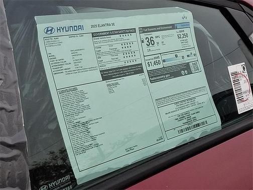 2025 Hyundai ELANTRA SE