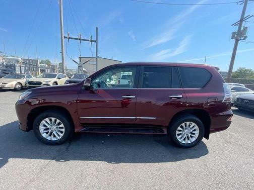 Mica 2019 Lexus GX 460 Base