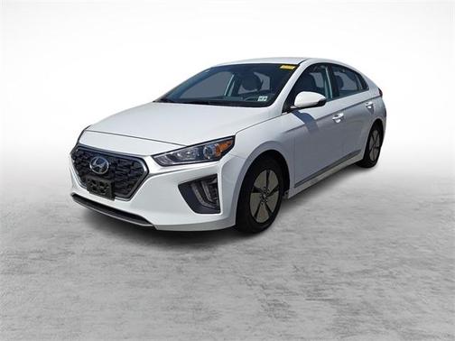 2022 Hyundai IONIQ Hybrid SE
