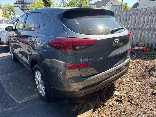 Gray 2019 Hyundai TUCSON SE