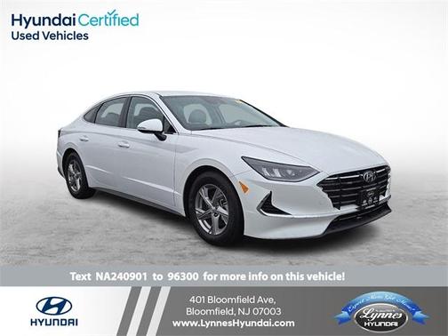 2022 Hyundai SONATA SE