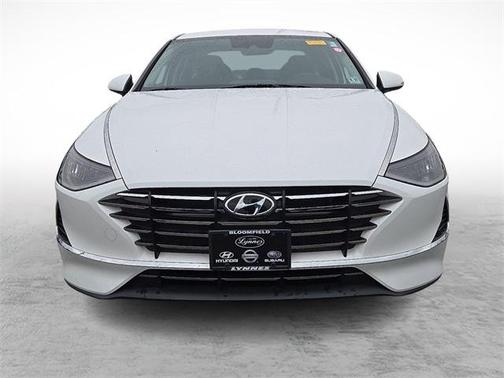 2022 Hyundai SONATA SE