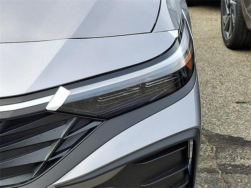 2026 Hyundai ELANTRA SEL