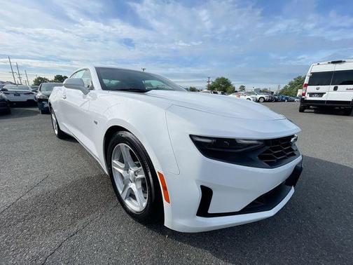 Summit White 2023 Chevrolet Camaro 1LT