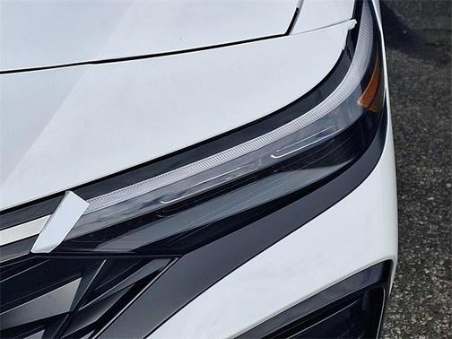 2025 Hyundai ELANTRA HEV Limited