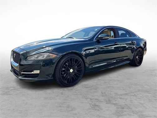 2016 Jaguar XJ XJ R-Sport