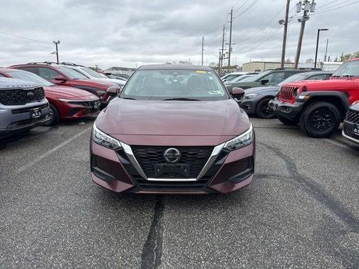 Gun Metallic 2019 Nissan Sentra SV