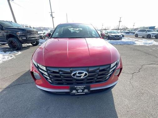 2022 Hyundai TUCSON SE