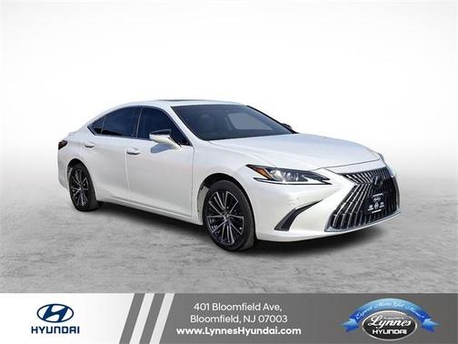 2024 Lexus ES 300h Luxury
