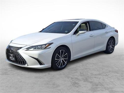 2024 Lexus ES 300h Luxury