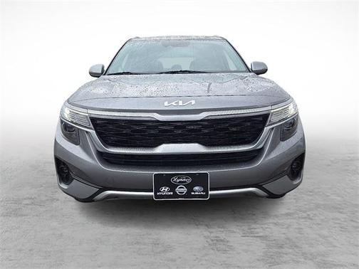 2023 Kia Seltos EX