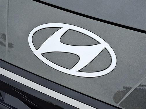 2025 Hyundai ELANTRA HEV Limited