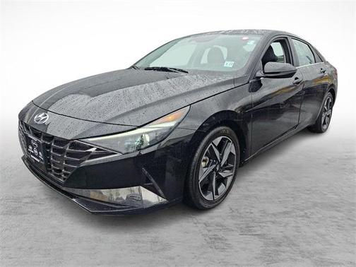 2022 Hyundai ELANTRA Limited