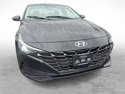 2022 Hyundai ELANTRA Limited