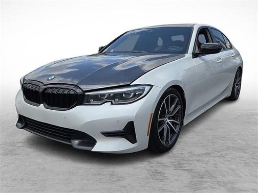 2022 BMW 330 i xDrive