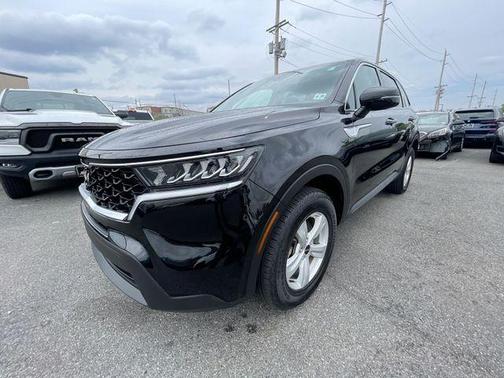 Ebony Black 2023 Kia Sorento LX
