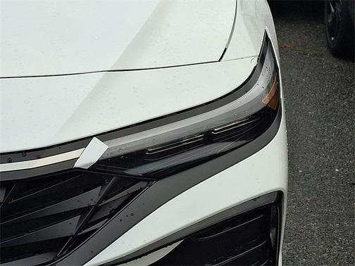 2026 Hyundai ELANTRA SEL