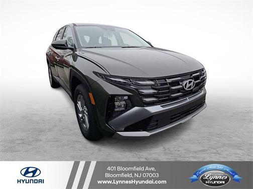2025 Hyundai TUCSON SE