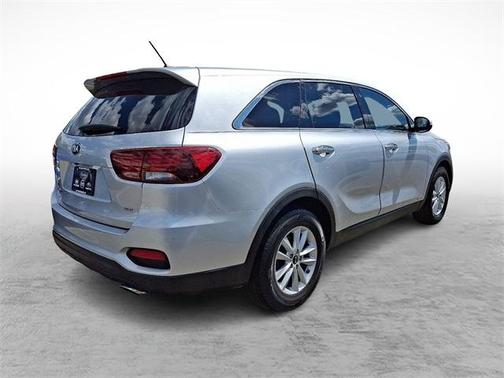 2020 Kia Sorento LX