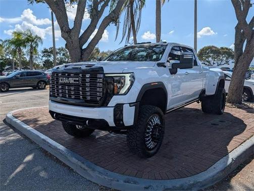 2025 GMC Sierra 3500 Denali Ultimate