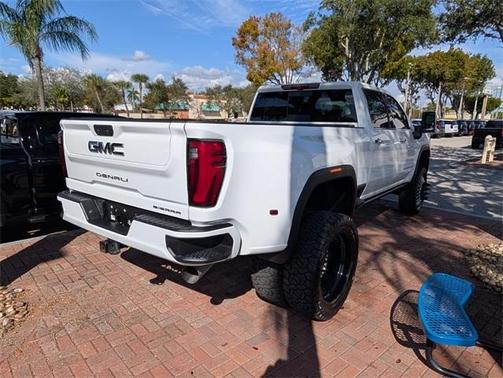 2025 GMC Sierra 3500 Denali Ultimate